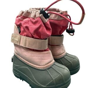 Toddler size 7 Columbia Pink and Gray Kids Snow Boots